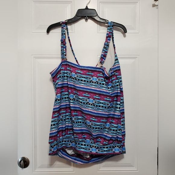 Multi-Colored Print Swim Halter Top size 3XL - Picture 3 of 13